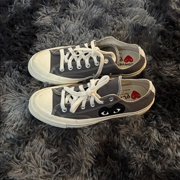 Gray and White Low-Top Sneakers - Picture 4 of 4